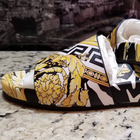 Authentic Versace Barocco Print Palazzo Flip-Flops Slides main image 9